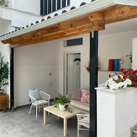 Lr Apartments Sarandë Exterior foto