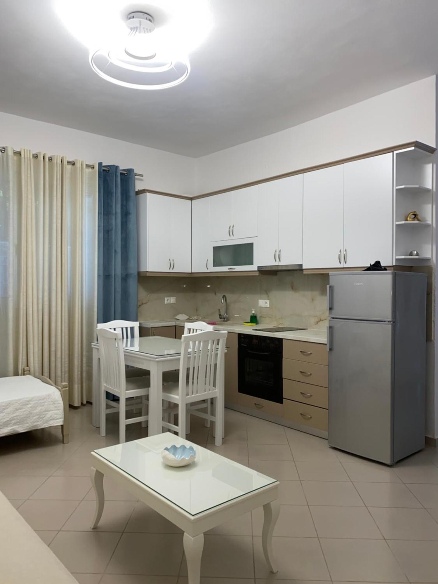 Lr Apartments Sarandë Exterior foto